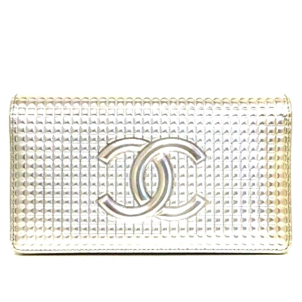 CHANEL Matelasse Chocolate Bar Rare Metallic Zip Around Wallet or Clutch - Picture 4 of 15